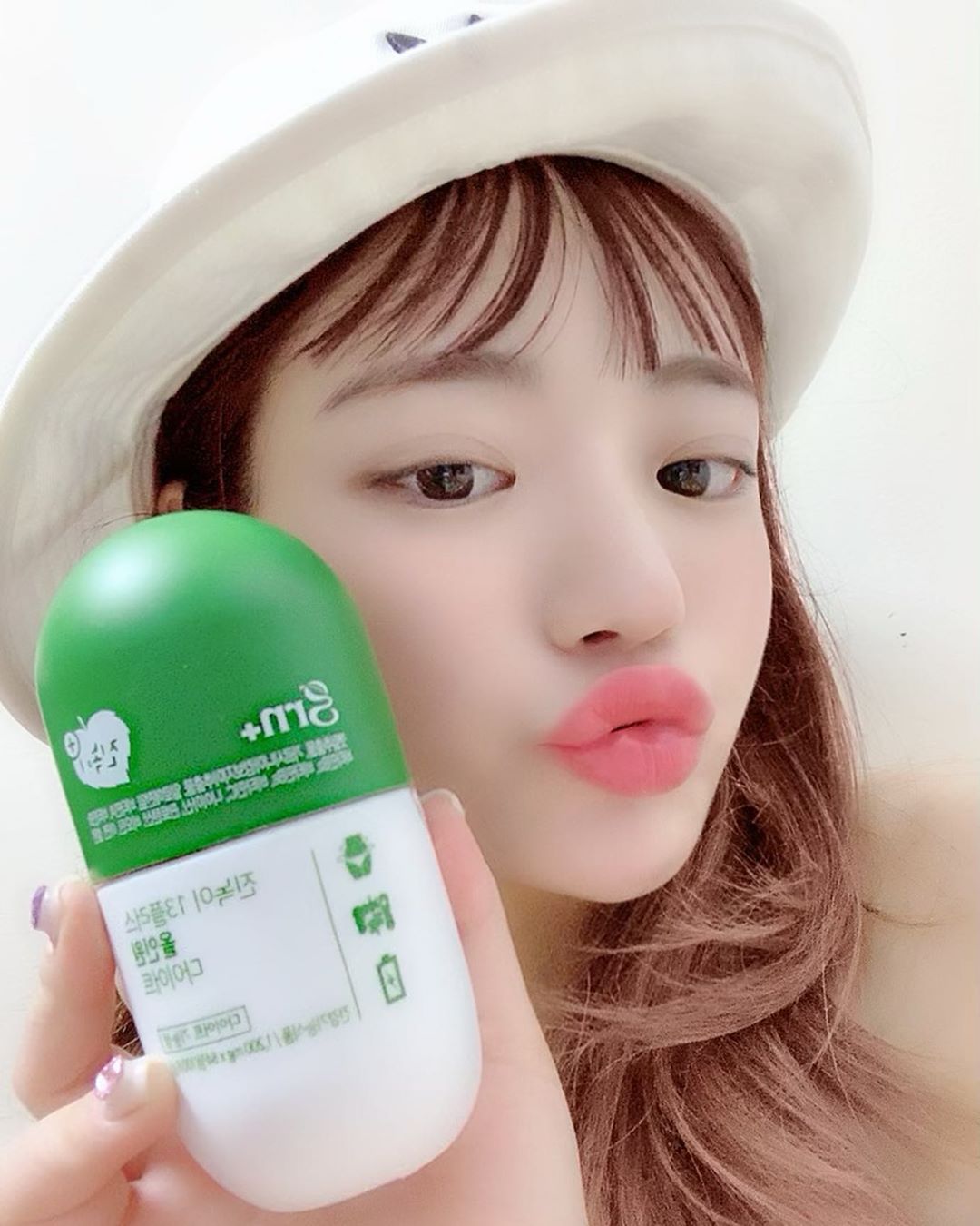 문새암🦄💜🌈💖 on Instagram: “. 내가 좋아하는 초록색!! 깻잎 추출물로 체지방 감소에 비타민 까지🤭맙소사🤭  몸이 가벼워지는 기부우운:) 관리하쟈 관리!!!!💚 . . . #grn #지알엔 #grn다이어트 #grn진녹이 #진녹이 #깻잎다이어트 #지알엔진녹이 #깻잎추출물…”