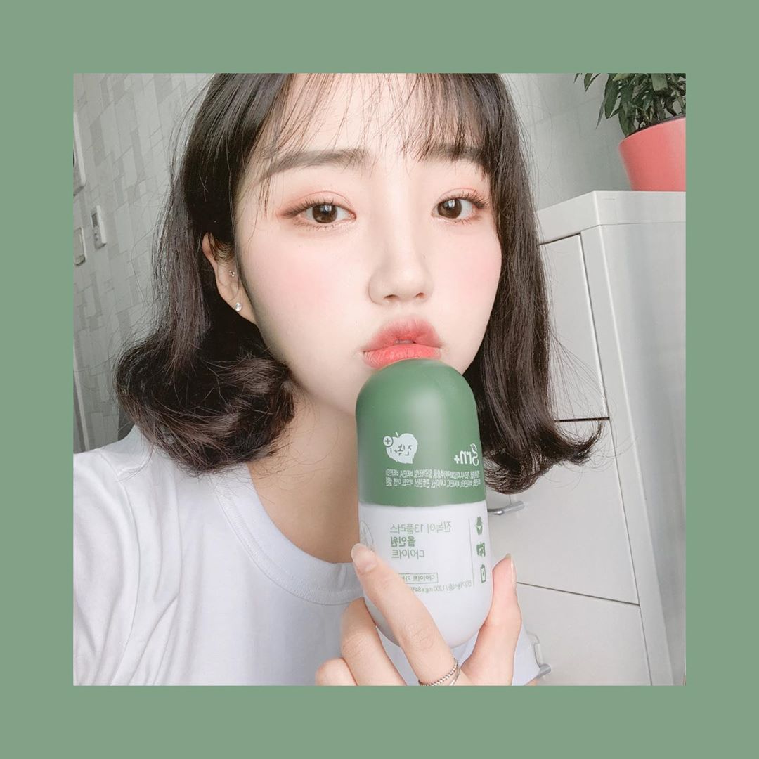 정수민 on Instagram: “새로나온 grn 시리즈 “진녹이”는 깻잎추출물에 체지방 감소 2중기능성으로 탄수화물이 지방으로 합성되는것을 억제해준다고 합니다 🌿  하루 2정 섭취로 몸이 확실히 가벼워진 느낌이에유 🥰 이번 여름 반드시 다이어트 성공하즈아 😤 . . #grn…”