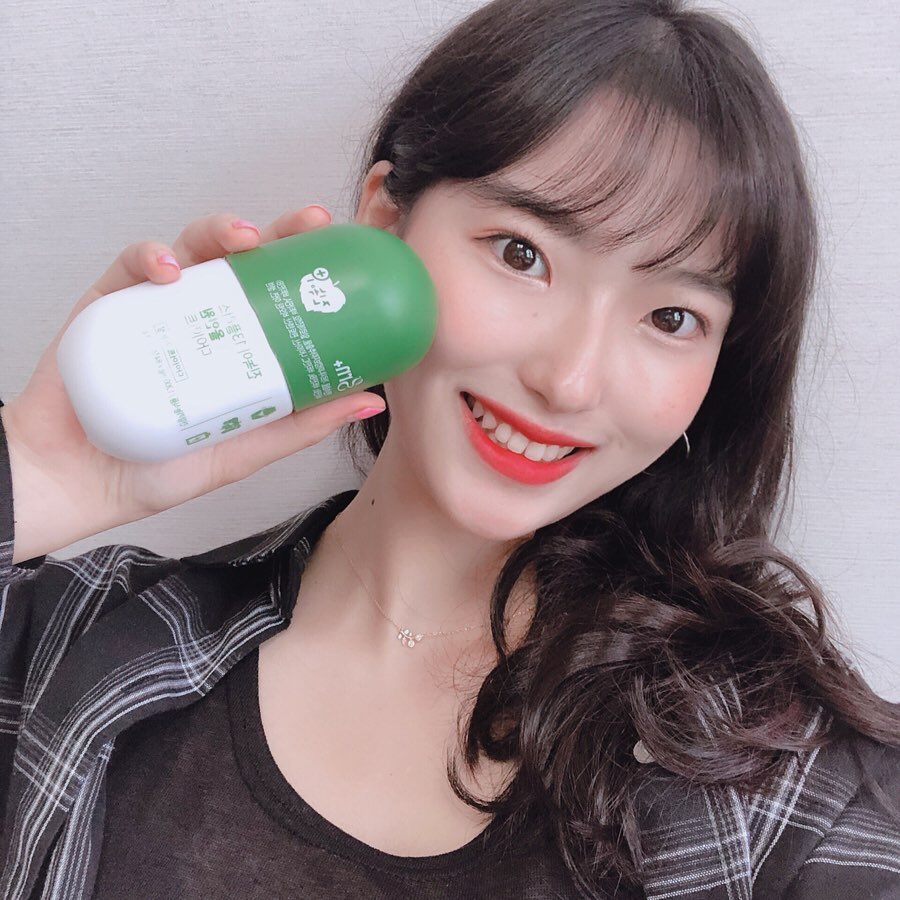 ᴶᴱᴬᴱᵁᴺ ᴸᴱᴱ on Instagram: “방학하자마자 다이어트한다고 이거 먹으면서 운동하는중 😤 깻잎 추출물이라 체지방감소에 최고..👍🏻 진짜 먹기 전보다 몸도 가벼워져서 다이어트 끝날때까지 계속 먹을거지롱 🤭💚 . . . . . #grn #지알엔 #grn다이어트 #grn진녹이 #진녹이…”