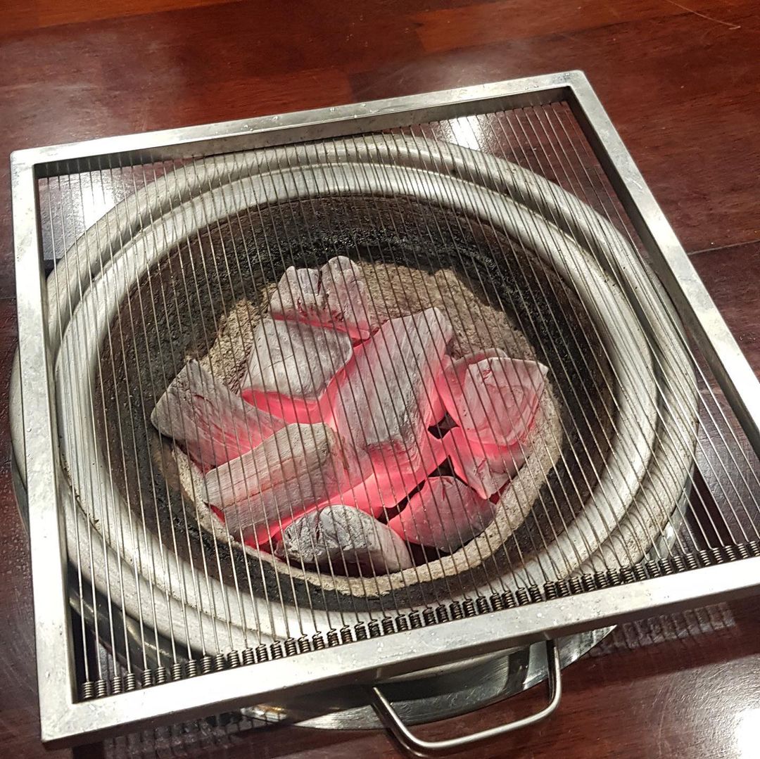 맛순이 on Instagram: “오형제수락산양갈비 외관, 내부인테리어가 깔끔 앴어용 네이버 예약 시 3% 할인혜택(결제 시 예약여부 확인 필수), 평일 오전 12시~4시 예약시 8% 할인 된다는점!! 기력회복에 좋은 고품질 양갈비, 정력, 피로회복, 피부미용에도 탁월한 효능…”