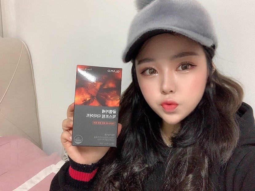 @ss._.0_z on Instagram: “🔥글램디 카페 익스트림 다이어트🔥 요새 연애하고 취직하고 식폭행 당하면서 얼굴 더 동그래져서 헬스끊으까 센텀에서 집까지…”
