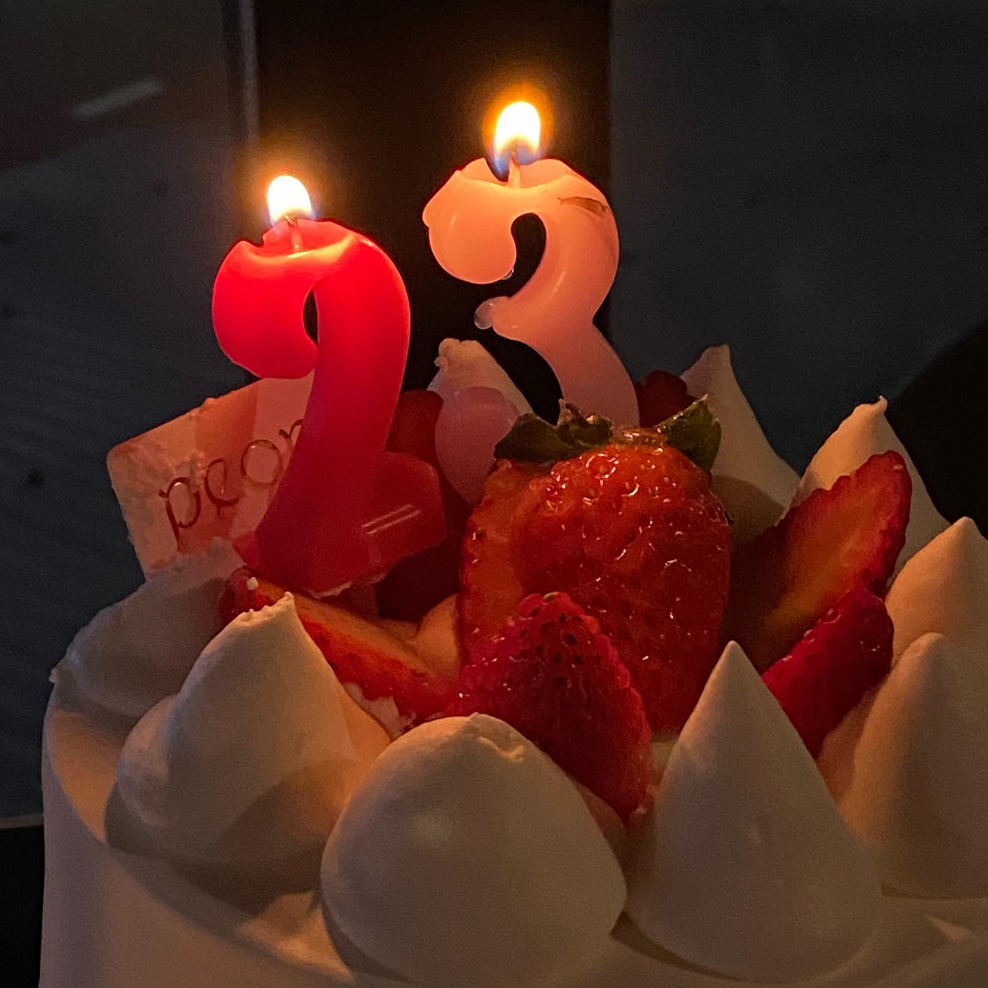 #생일#생일케이크#피오니#딸기케이크