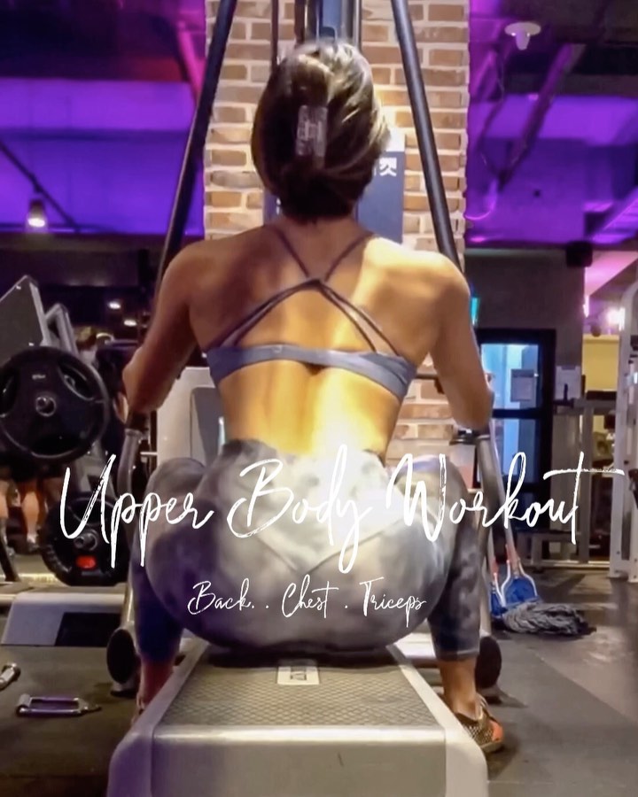 .
𝐃𝐚𝐲 6
영상 넘겨보기 >>>
.
💪🏽 등/가슴/삼두
:
식단과 웨이트 만으로 만드는 
단기 일주 바프, 마지막 6번째 운동 ! 
이날은 컨디션을 고려해 프리웨이트 나
무게 위주 보다는 머신 사용을 많이 한 날
.
•시티드 로우 ( 등 상부 초점 )
30(20)/35(15)/40(15)/45(12)/45(12)/50𝐤𝐠(7)
.
•인클라인 벤치 프레스
덤벨_7.5(15)/덤벨10(12)/덤벨10(9)
스미스_30(8)/35(6)/40(5)
.
•케이블 풀오버...영상이 없다 ( 등 하부 초점 )
20/20/20/15𝐤𝐠(15)
.
•트라이셉스 익스텐션
덤벨_7(20)/9/9/10/10𝐤𝐠(15)
.
.
식단도 평소와 다를 것 없이 하고
항상 #무한협찬 해주시는
proteingift_official 
프로틴 음료로 단백질 보충도 하고😋
정리하느라고 미루고 미뤄온 피드 ...
곧 바디 프로필 촬영 현장을 보여드릴게요!
.
