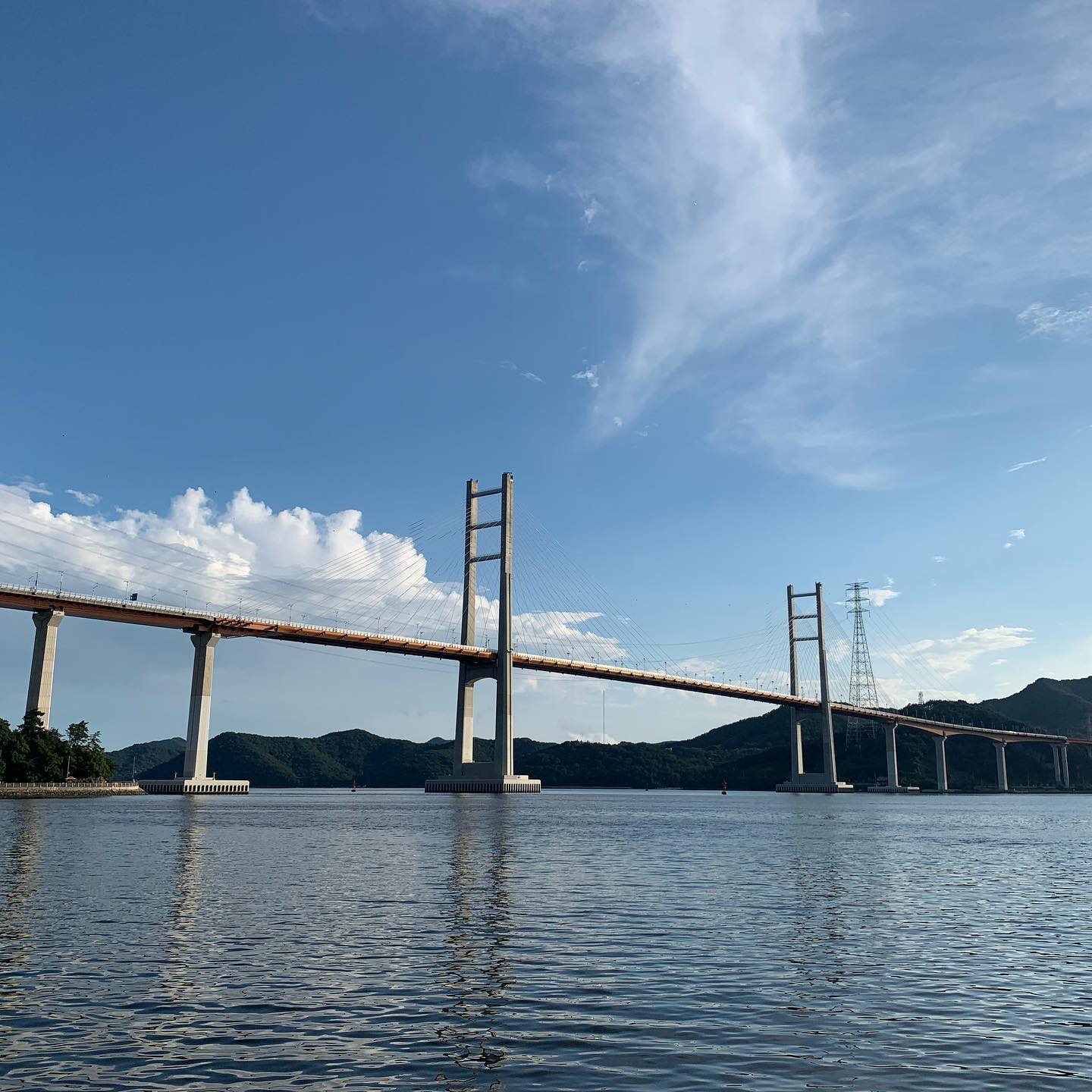 2021. 08.29 (일)
소중한 인연들과 창원-부산 🌿
우연히 인연으로 이어진 사람들과 함께 귀산-송정 다녀오기 🚘