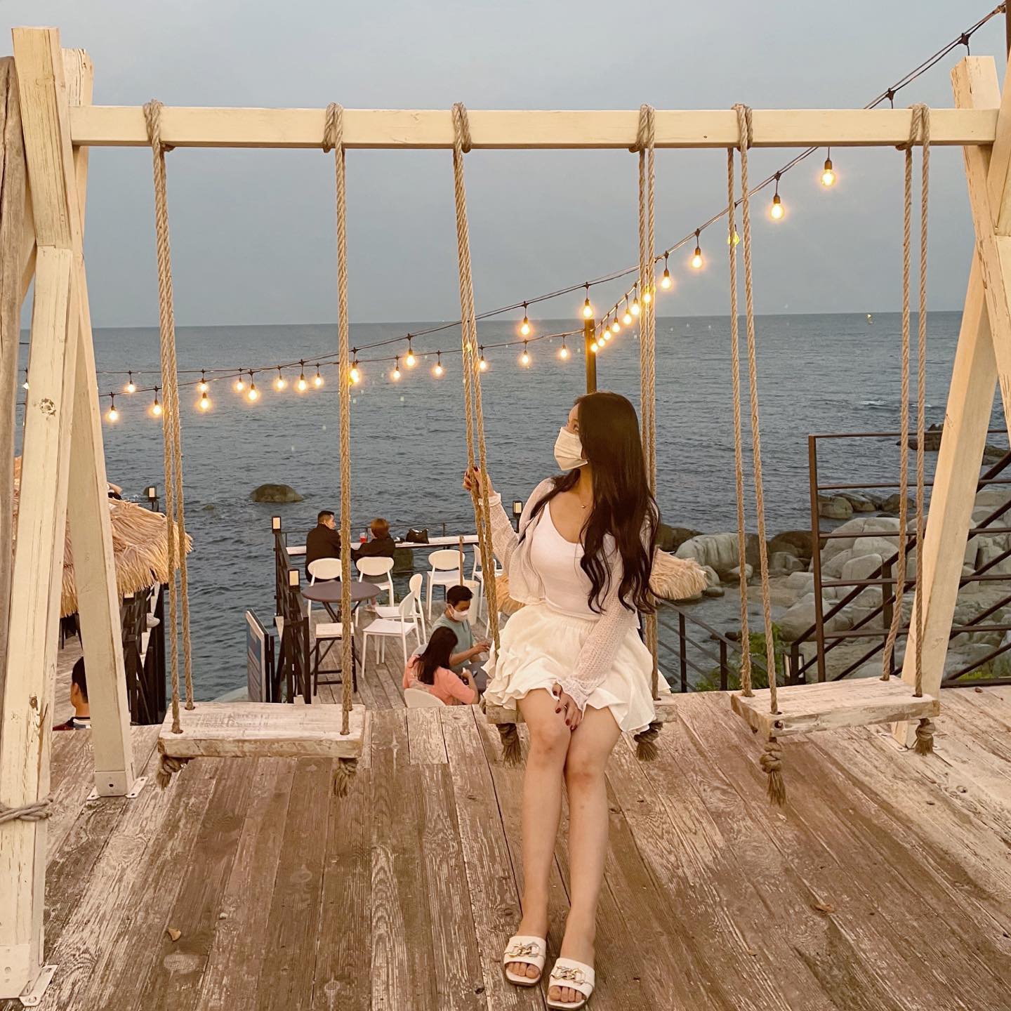 반짝이면 다 조치✨️
#시선310 #그네
