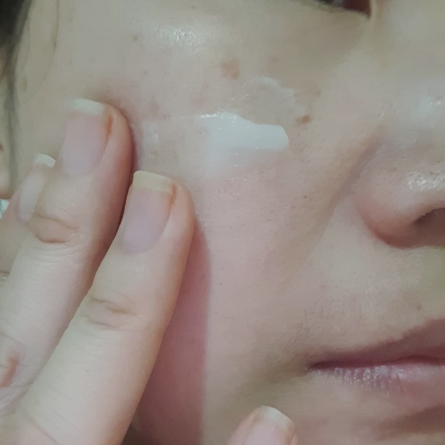 #광고 재생,보습,진정을 요거 하나로 다잡을수 있었다!
.
피부과 레이저 시술 갔다와서 빠른 재생에도 도움되고 촉촉하게 보습도 챙길수 있었구요 
.
중국 샤오홍수 플랫폼에 런칭하여 
라이브판매 3차까지 전량완판을 기록한 그런 크림이다
.
.
.
.
#XHOWOL #재생크림 #레이저재생크림 #레이저크림 #피부과재생크림 #피부과레이저크림