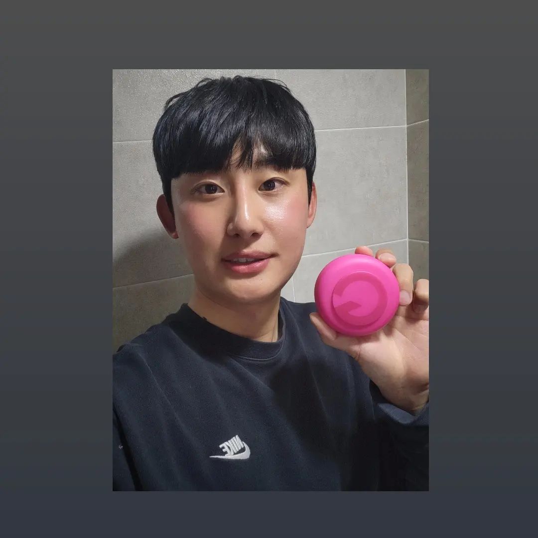 1 Likes, 0 Comments - 천범철 (@95.bc.a) on Instagram: “#협찬 [갸스비] 무빙러버 스파이키엣지 초강력 왁스 제공 받아서 소개해드릴게요👋 미세한 스프레이 입자로 왁스로 연출한 스타일을 강력하게 고정 및 유지시켜 줍니다. 뻣뻣하지...