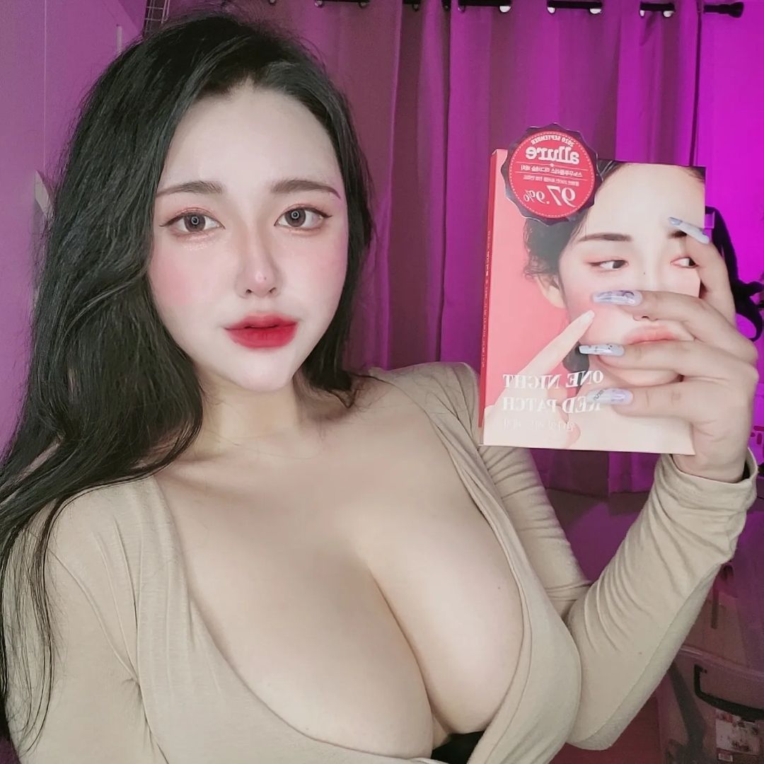 ♡ ＮＡＹＥＲＩ ♡ on Instagram: “#협찬 [스노우투플러스 원나잇 레드패치] 트러블이 자주 올라오는 요즘 😔 마스크의 원인도 있지만 한달에 한번씩 찾아오는 피부 뒤집어지는 날 ! 전 항상