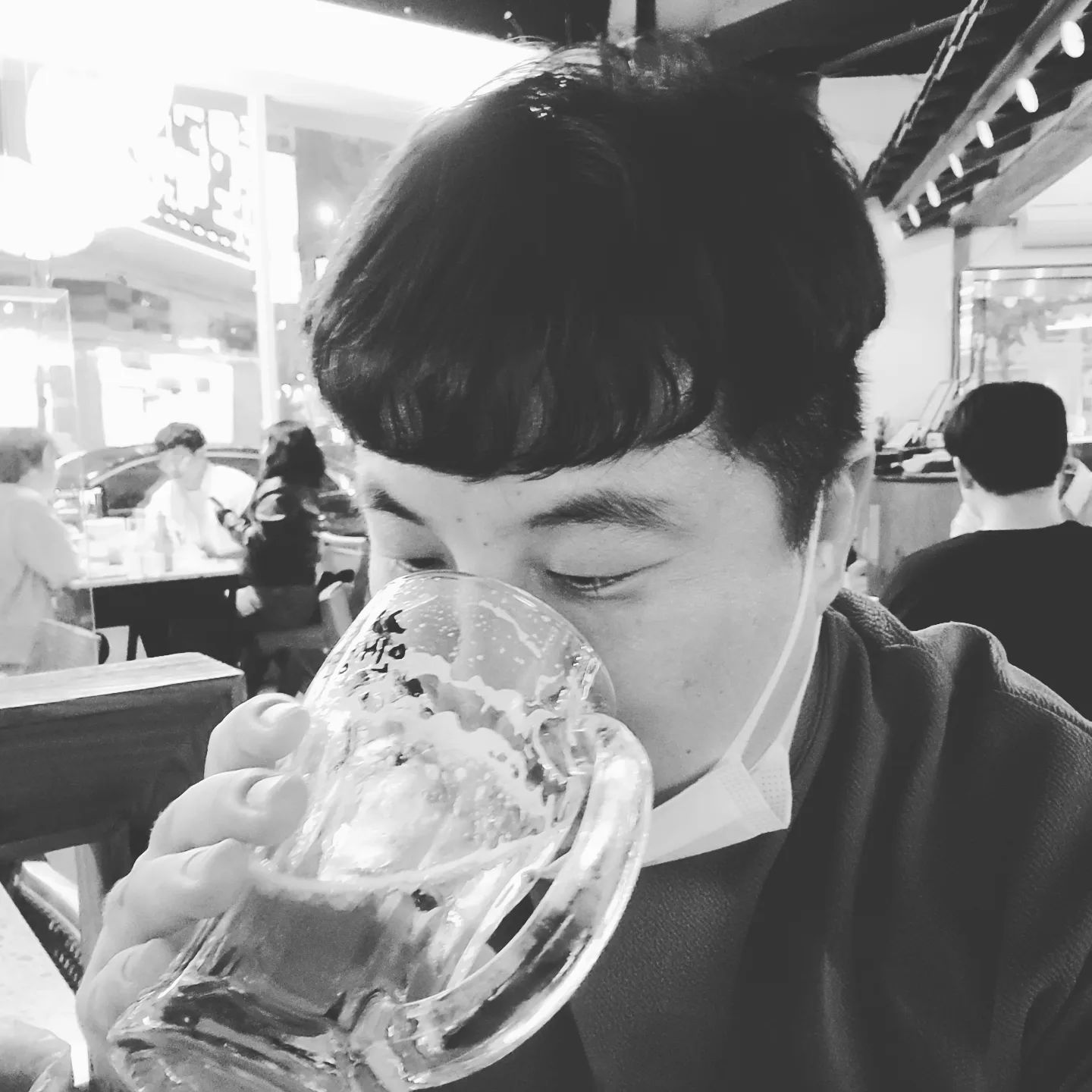 #첫줄빠이
.
.
.
#인쌩맥주 #테라 #맥주는인쌩맥주
#인생에 이런맥주는없었다 #맥주 장난아니다 #와우 인쌩맥주같네 #맥주는인쌩맥주최고 #처음먹는데 맥주 짱맛
#오랜만에외출