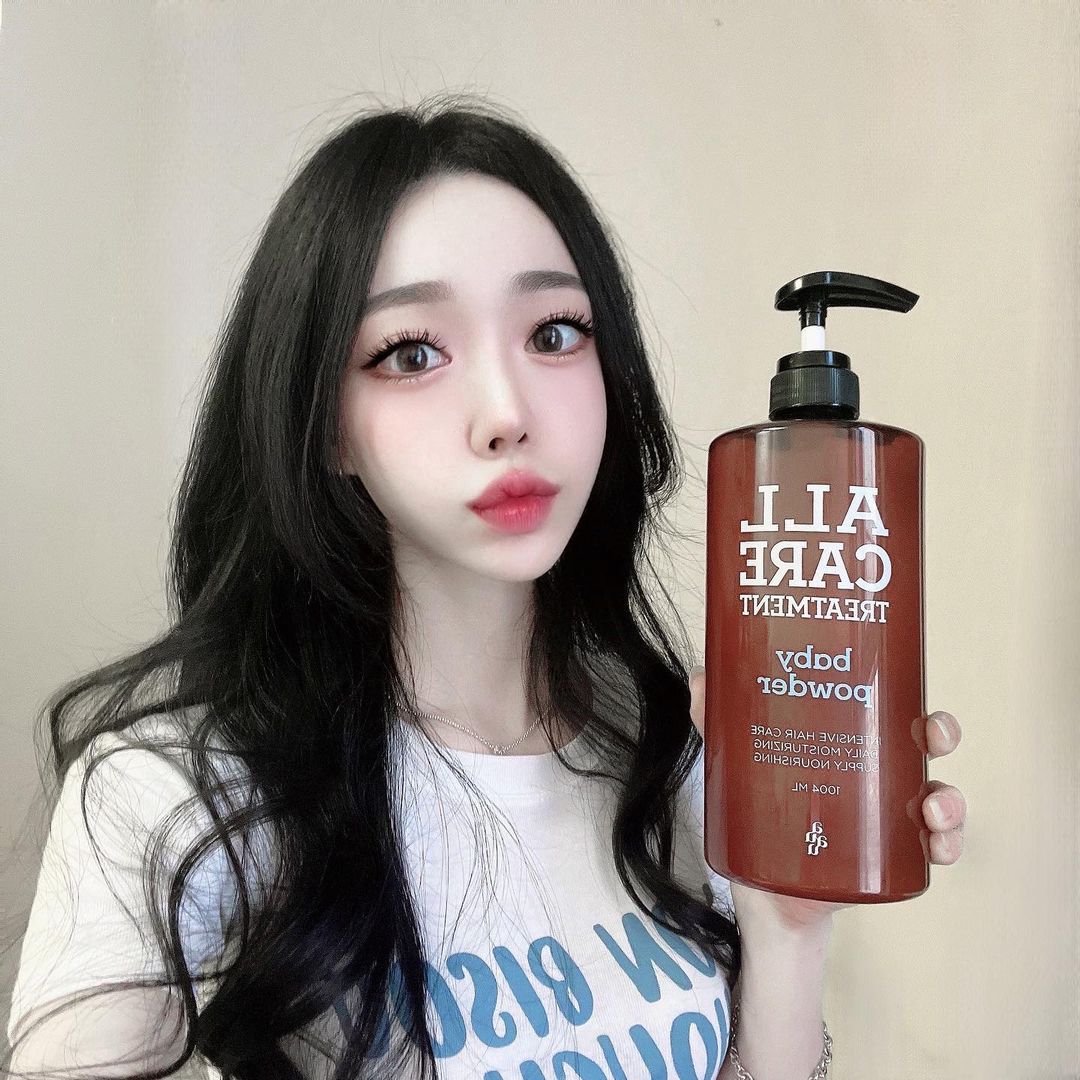 새 롬 on Instagram: “#협찬 ⠀ ⌜아유아유⌟ 올케어 트리트먼트🧴 ⠀ 모발에 보호막을 형성해 부드러운 머릿결을 만들어 주고 모발 깊이 영양을 침투시켜 건강하고 탄력있게! ⠀ 앞서 소개해