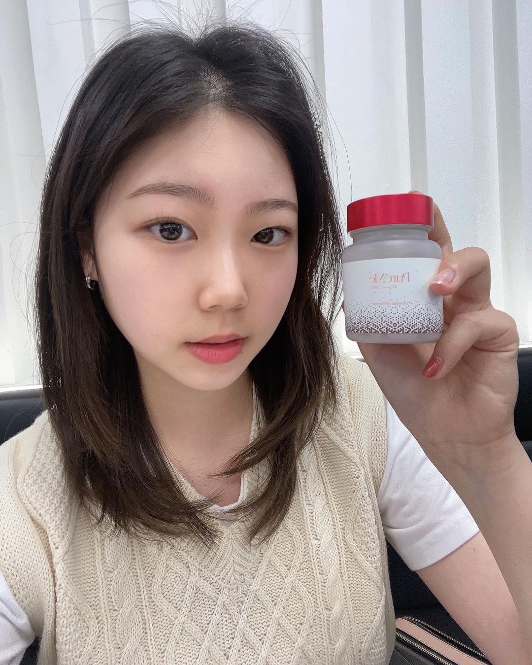 손가은 on Instagram: “#광고 클렌징을 통한 이너뷰티 관리💛 동물실험이 없고, 프리미엄 유기농 클렌즈 대표 성분을 황금비율로 배합한 #데일리클렌즈 제품입니다🌵 하루 세알, 클렌즈 관