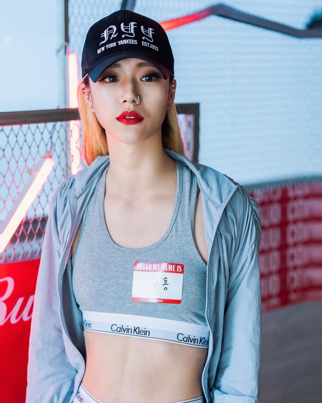 ZAVE✨ on Instagram: “#광고 버드와이저의 NFT프로젝트 첫 공식행사 버드투어 앞으로 @budweiser.kr 와 함께 커넥터로 활동합니다! ⠀ Please Drink Responsibly🍺 ⠀ #BUDWEISER #BUDXCONNECT #버드와이저”
