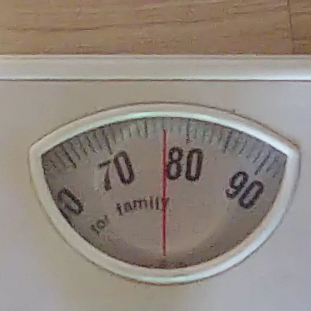 81kg에서 77kg으로 빠짐