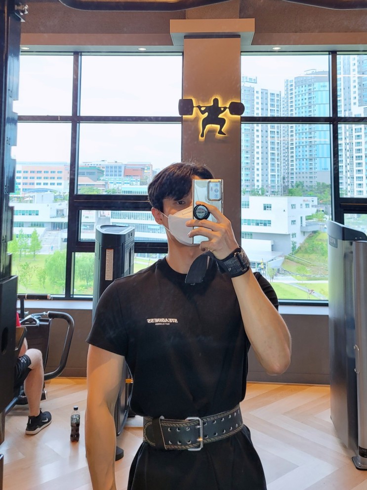 남자 헬스 반팔 스테디니스 머슬핏 반팔티로 준비 끝!