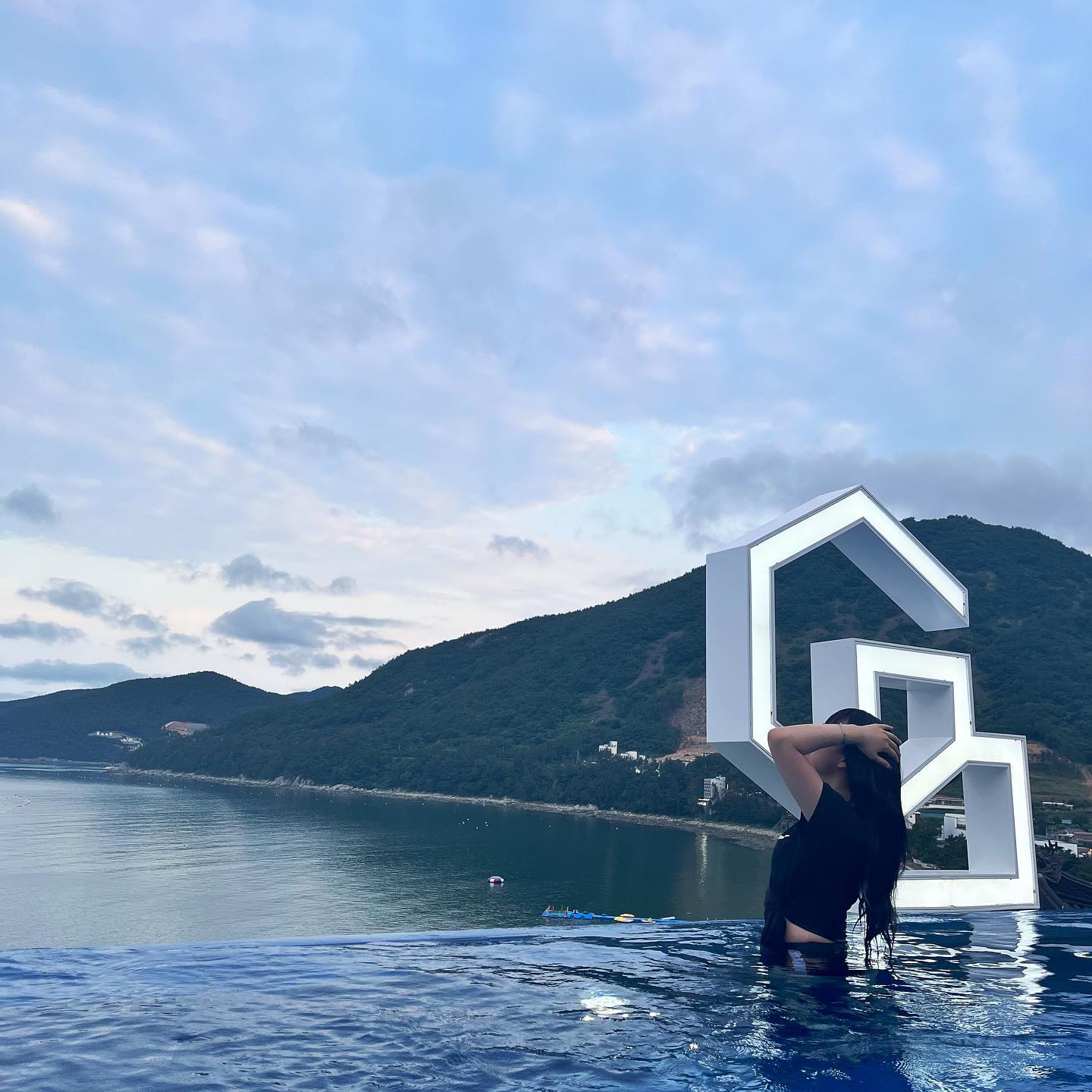 또 놀러가구싶다😶‍🌫️

•
•
•
#일상 #love