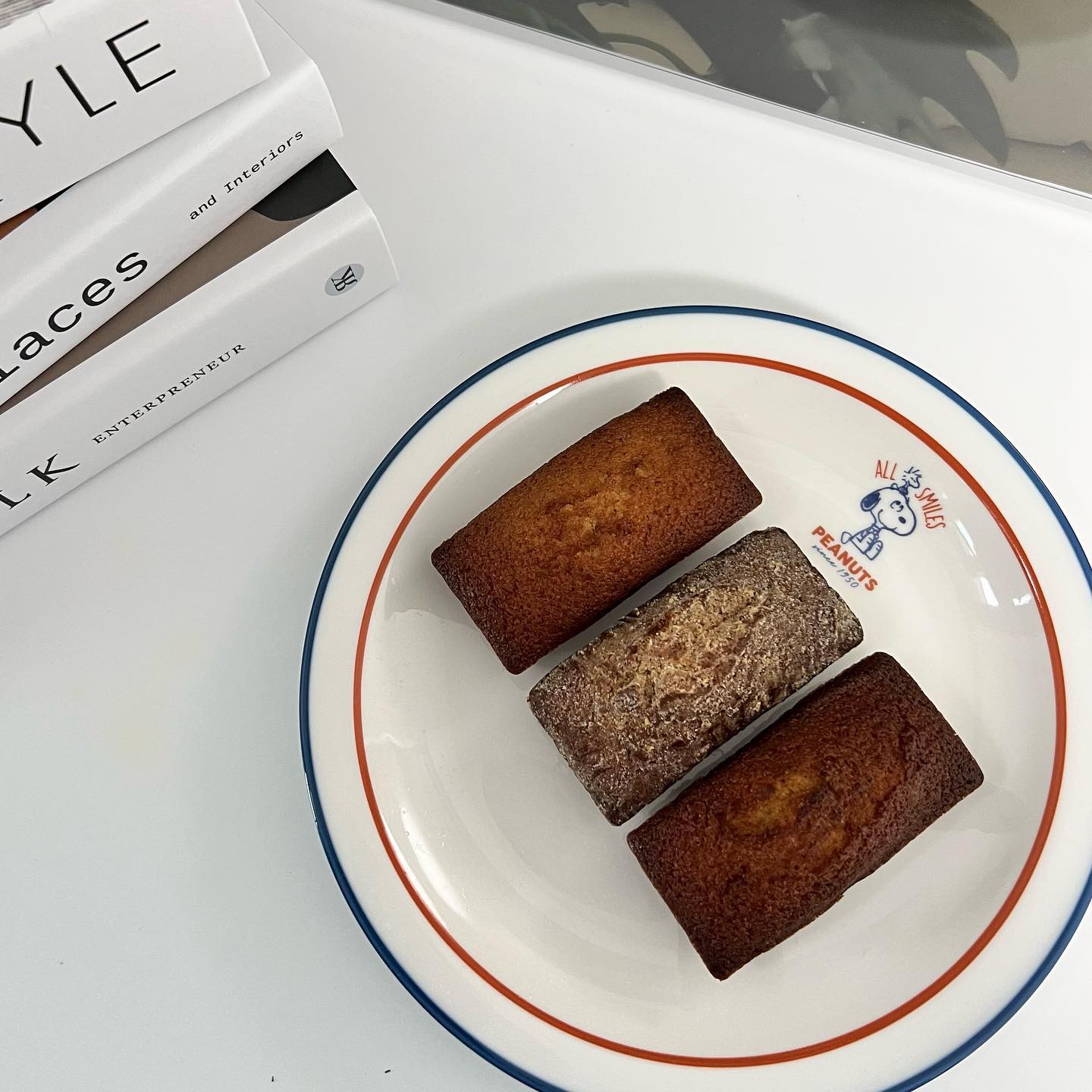  “휘낭시에 좋아하시나요? 버터향이 일품인 다키 휘낭시에를 먹어봤는데 정말 너무 맛있어서 이건 대박이야를 몇번이고 외쳤답니다ㅎㅎ 다키 휘낭시에 최고입니다👍☺️ #제품제공 #다키 #다키마카롱 #다키휘낭시에 #남천동다키”