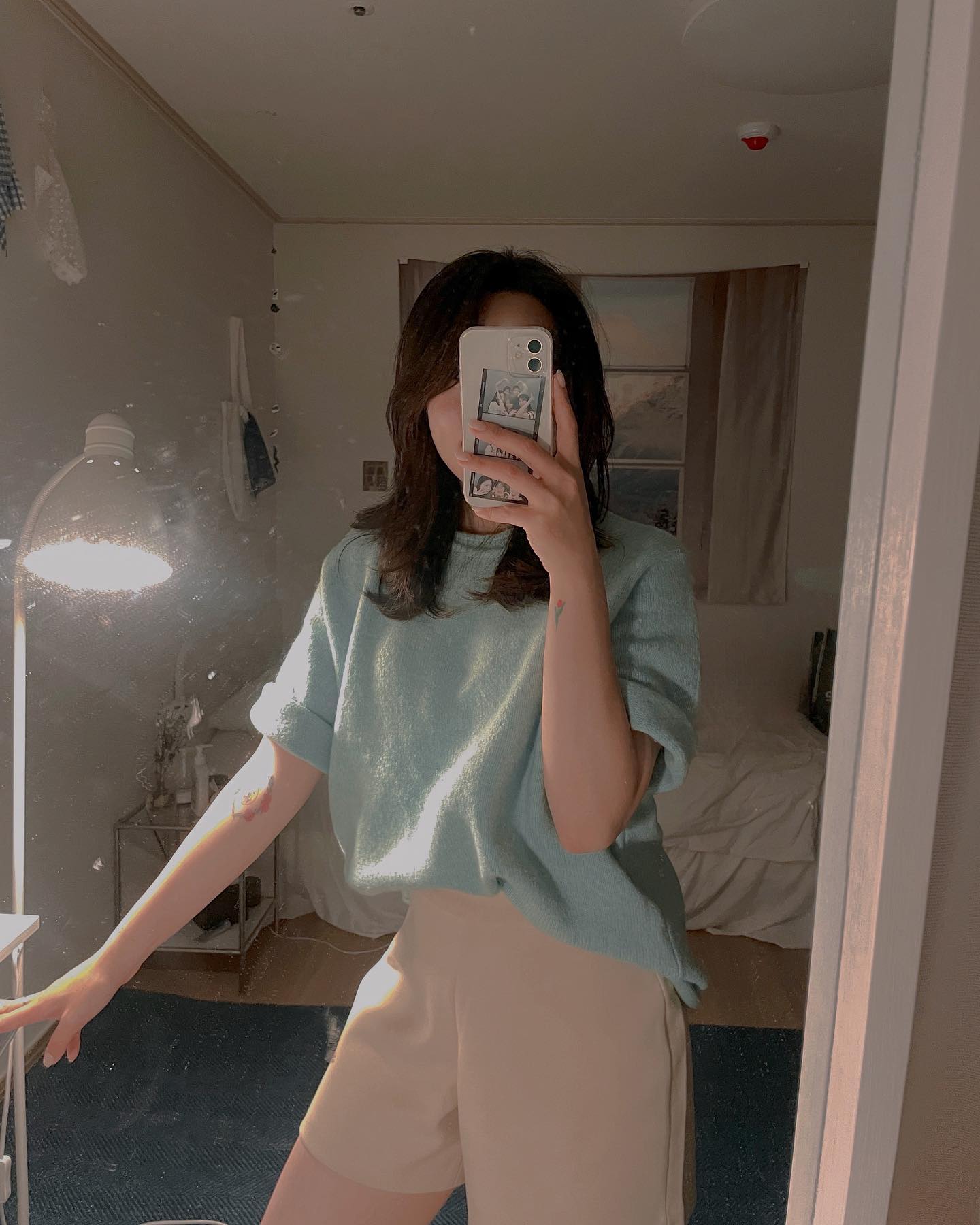  “얇은데 노란끼1도 없고 깨끗하게 착붙되는 투명케이스 😮 #어반스티치 에서 아이폰 케이스를 보내주셨습니다 🤍 0.9mm의 슬림한 디자인, 21g무게로 가벼운 착붙핏, 측면 미끄럼 방지, 범퍼 에어쿠션, 카툭튀 방지 등으로 완벽한 아이폰 투명…”