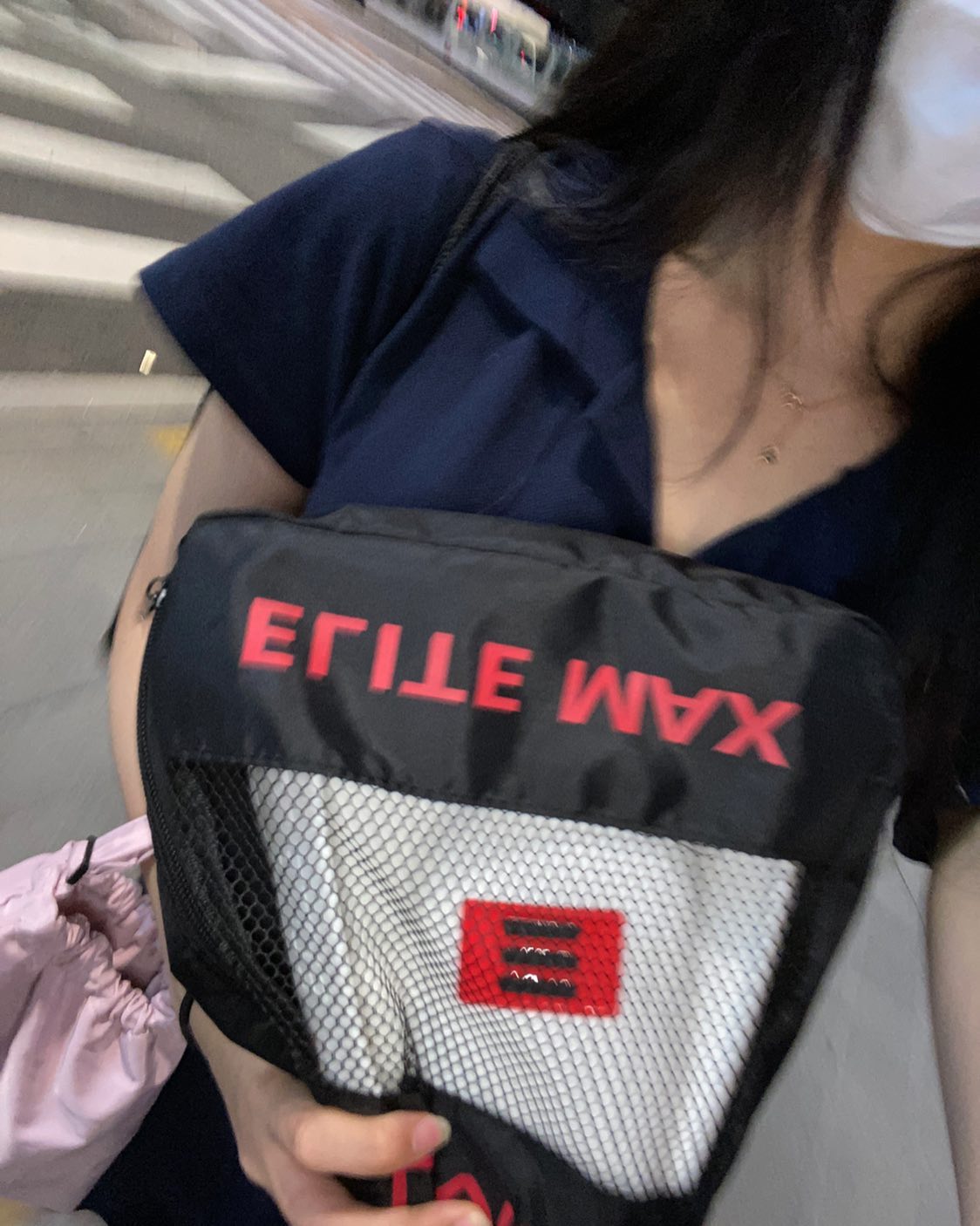 수영 다닐수록 잔스킬들이 늘고 있다
이럴 때 제일 고수 된 느낌

1. 귀에 물 안빠질때 휴지 얇게 말아 넣다 빼기
2. 안티포그 대신 수경에 혀 낼름낼름ㅋㅋㅋㅌ

오리발 하는 날이랑 핀데이가 동일어 인지 오늘 알았다
핀데이는 더 고수들이 무언가 하는 날인쥴~~~~😉