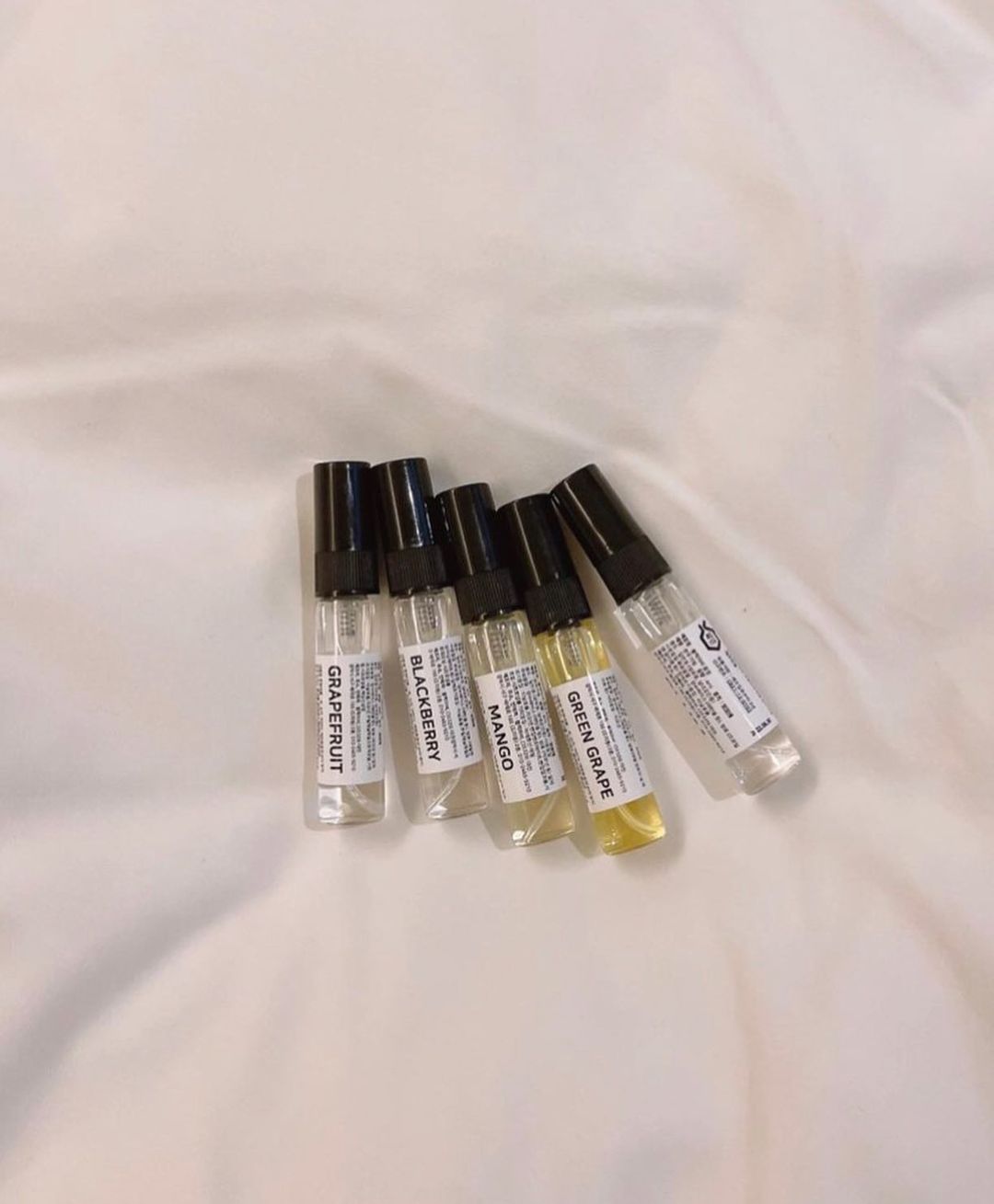 🥰 on Instagram: “#협찬 @blackhobby_official 우연한 기회로 사용해볼수 있었던 #블랙하비 과일향 향수 5ᄌ