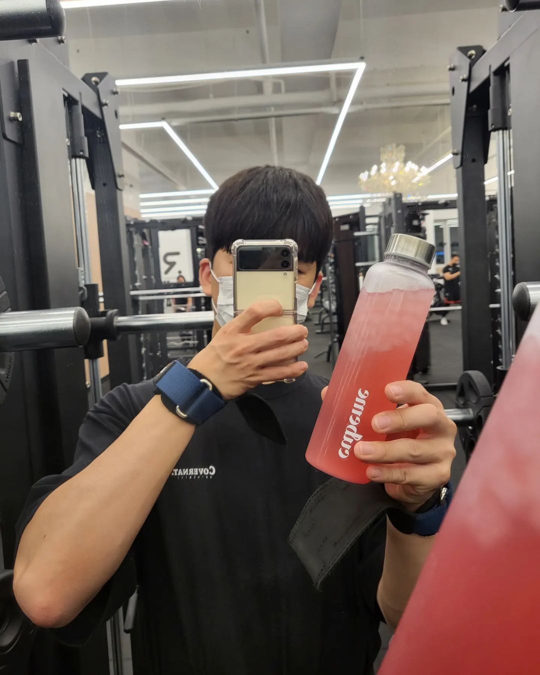 헬탱이💪 on Instagram: “#광고 탱하👋 좋은 아침입니다‼️‼️ 아침운동 다녀온분들도 있고 저녁운동 가시는분들도 많던데 주목해주세5👈 다들 운동하실때 뭐 드시나요‼️ 커피? 물? 단