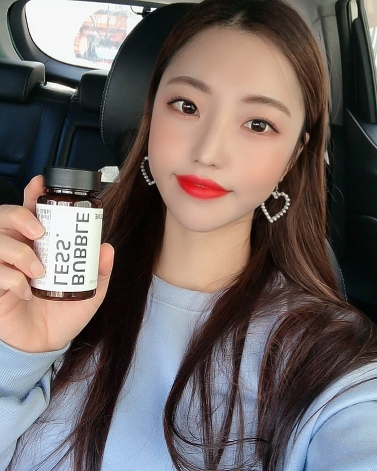 효밍ღ on Instagram: “#버블레스센시라인 붓기 때문에 복용중✨ 은행잎 추출물이 함유되어 혈행개선과 기억력 향상에 효과적인 제품이에요 기름진 음식 자주 드시는 분들, 운동량이 부족하신 분들 특히 추천해요 . . . #버블레스 #은행잎추출물 #붓기제거 #센텔라아시아티카…”