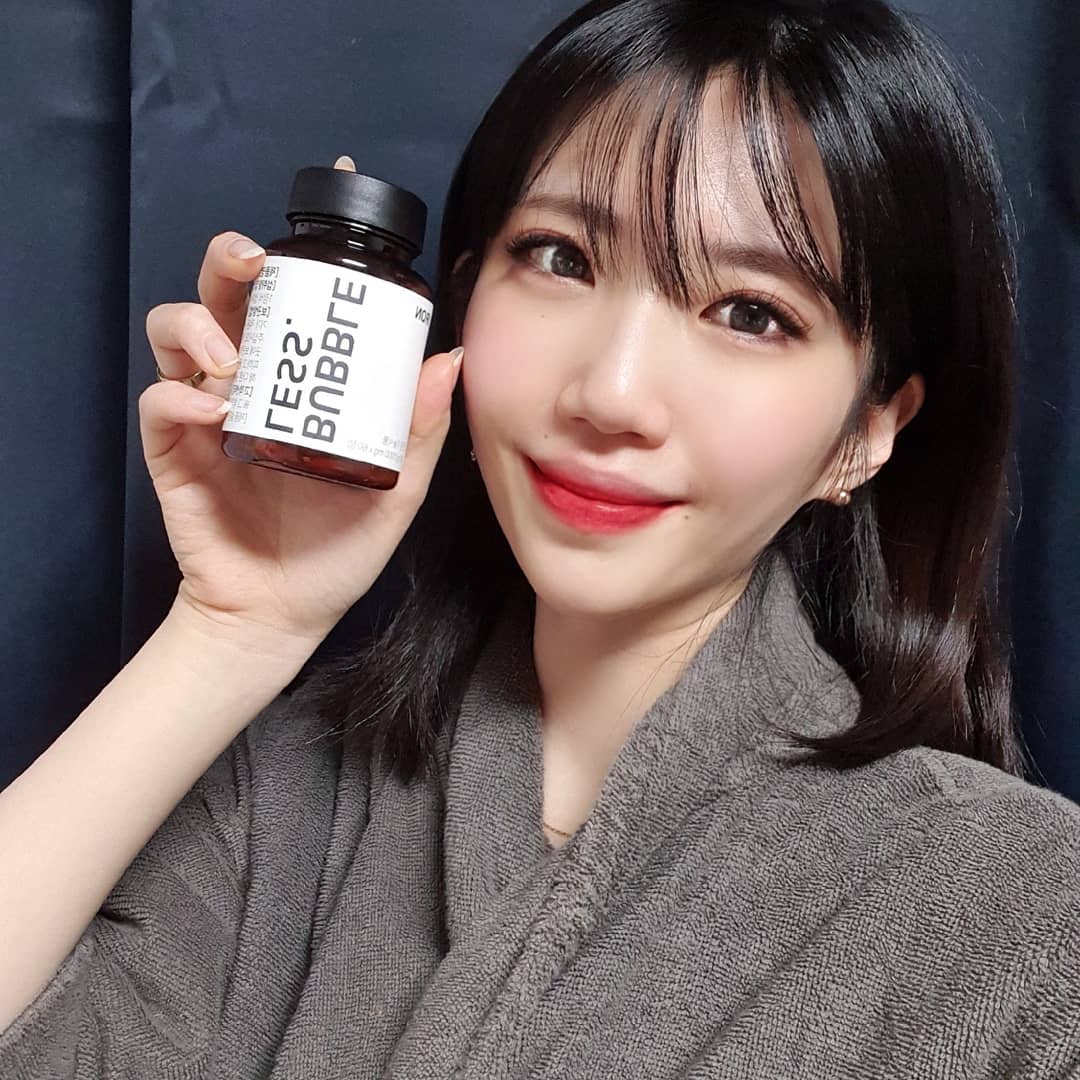 김희진 (๑˃̵ᴗ˂̵) on Instagram: “누웠다 일어났을 때 빈혈때문에 힘들었는데 먹기쉬운 철분제 하루에 하나씩 젤리처럼 먹다보니 정말 효과가 직빵👍🏻 여자는 더군다나 철분이 부족하기 쉬우니 관리하자구요ㅠ^ㅠ  다이어트로 인한 철분부족,에너지생성 및 활력이 필요하신분들 #관심집중 해주세요…”