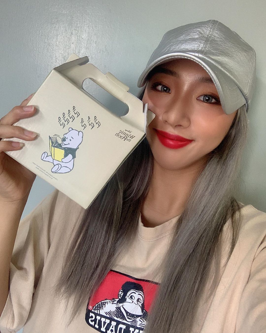 Ｒｅｄｃ•ｋｅ💋🔫<Yuri Jo>🇰🇷 on Instagram: “집에 오니까 선물이... 디즈니 중에 유일하게 좋아하는 푸🌸 어릴 땐 인형도 진짜 많았는데 기분 좋은 명언들도 너무 많고 이런 제 마음을 딱 알고 2020에브리데이푸 캠페에서 선물로 주셨어요🥰🥰 에브리데이푸 공식 홈페이지에 들어가서 다양한 이벤트와…”