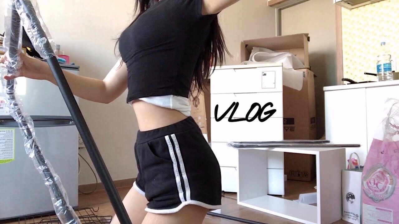 [VLOG]🏠저 자취해요!! l 이사 브이로그 l 가구 언박싱 (+올영추천템,와디즈)