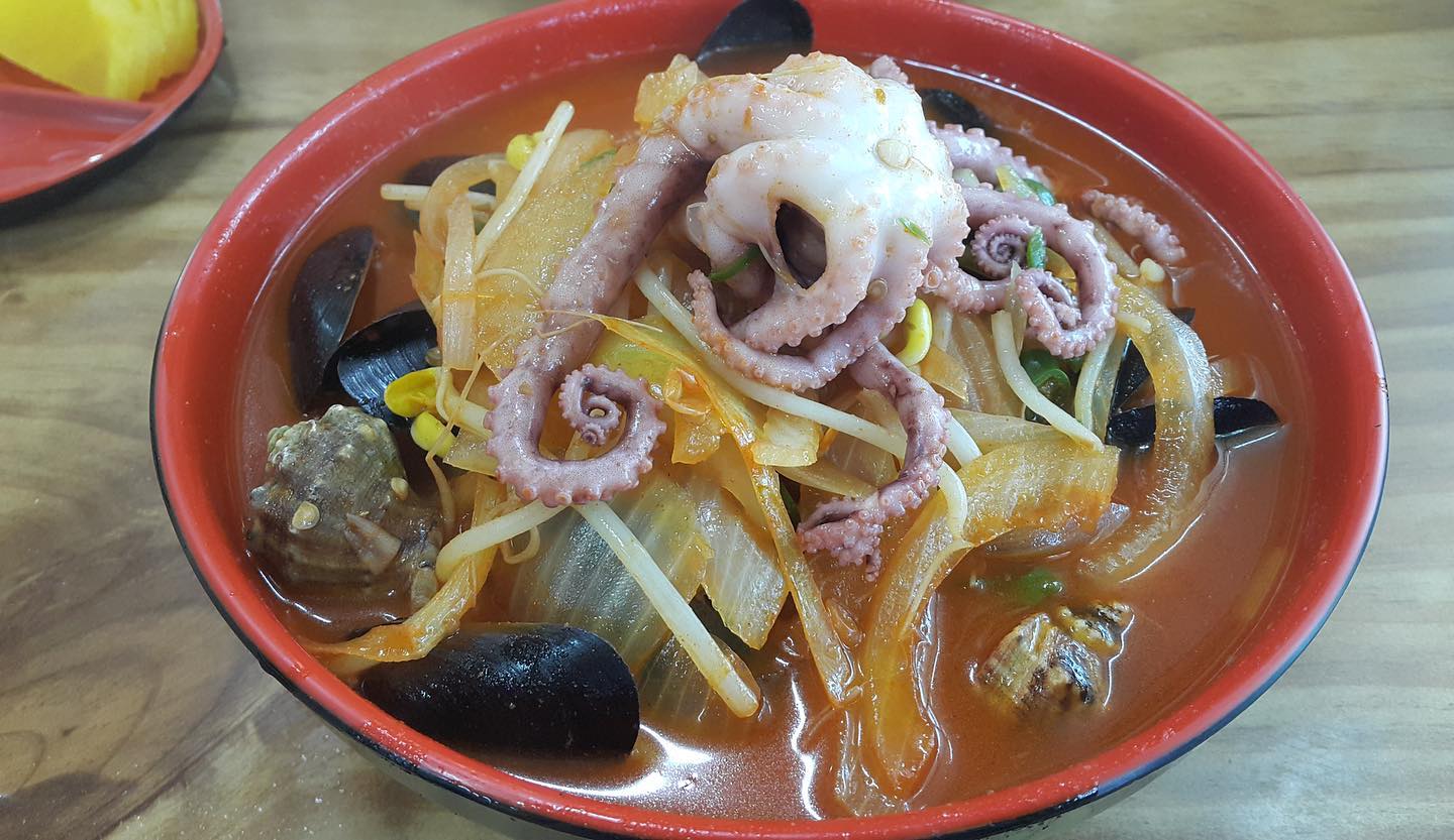 #해물짬뽕#낙지가통째로올라감#어디서먹은건지#기억이안나ㅠ#저녁전#배고프다#맛난저녁#맛스타그램#일상#오늘도화이팅