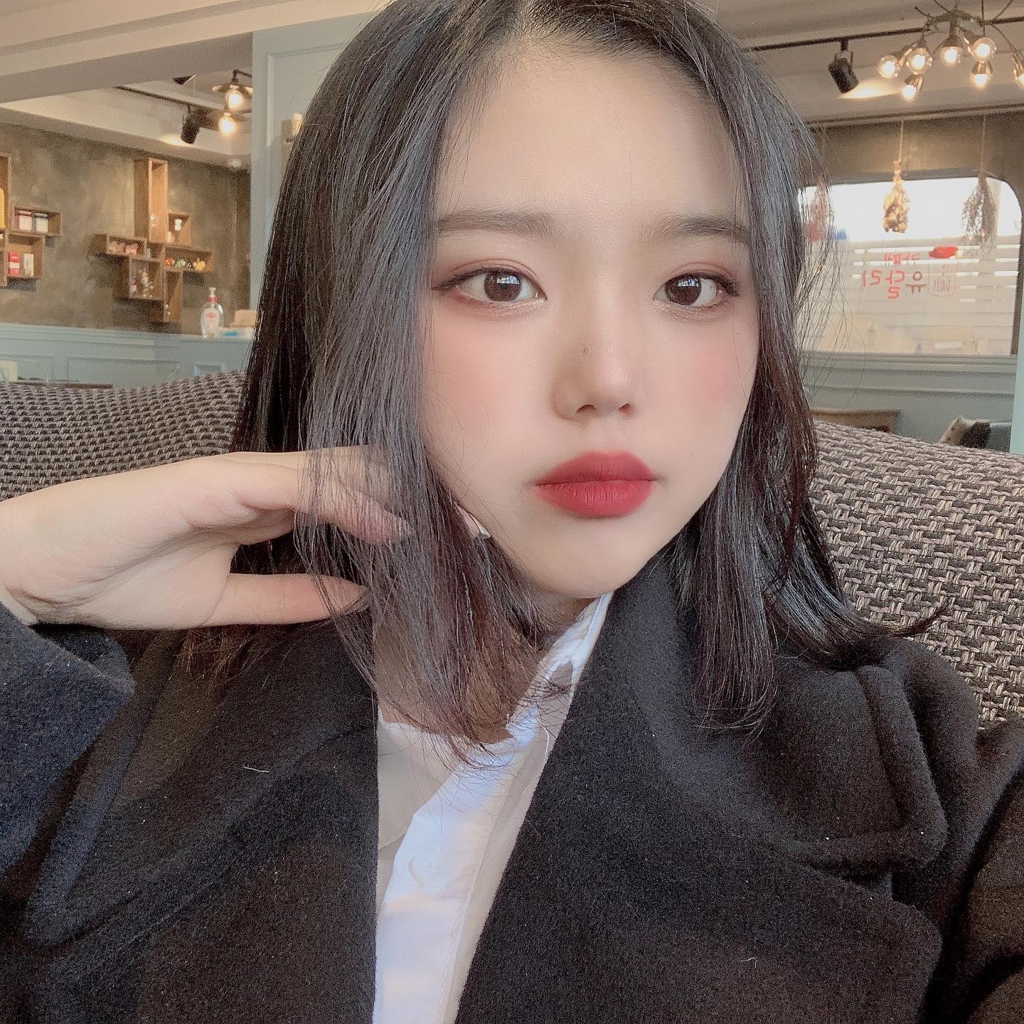 늦잠 안 잘려고
잠 안 잤다 지아야
.
.
.
.
.
.
.

#셀피#selfie#셀스타그램##ootd#오오티디 #데일리룩#dailylook#daily#피어싱#piercing #일상#데일리#03#18#고딩#followme#follow4follow#f4f#l4l#likeforlike#팔로우미#좋테#좋반#좋아요반사#좋아요테러#소통해요#팔로우#맞팔