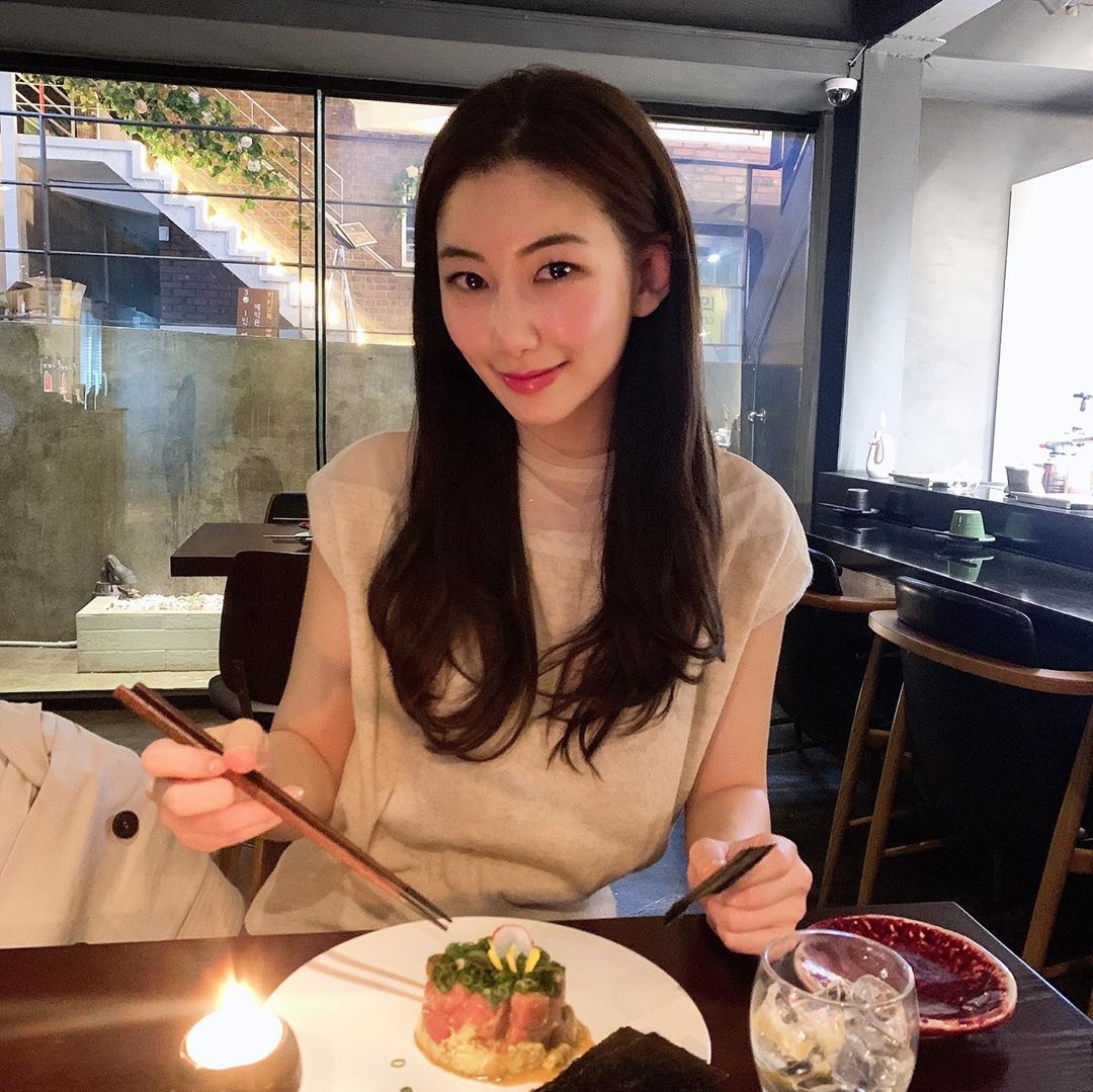 Sohea Roh on Instagram: “#연남동 #이자카야 #사심 💕 - 연인들끼리나 소개팅 자리에 가면 너무 좋을 것 같은 분위기 최고인 사심 ☺️ 시킨 음식 하나하나가 다 맛있었다.. 이 가격에 저렇게 플