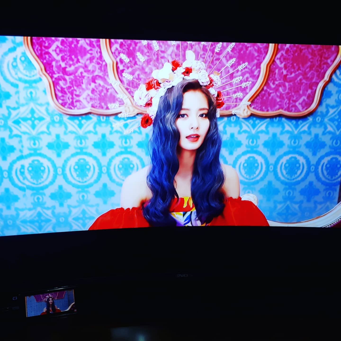 4K hdmi to c type 완벽
휴대폰  노트북 4k 덱스 미러링 완벽 지원

나의 그님을 큰화면으로 !

http://www.enuri.com/detail.jsp?modelno=47859574
#쯔위 #4k #감성공장 #Hdmitoctype #4k60hzcable
