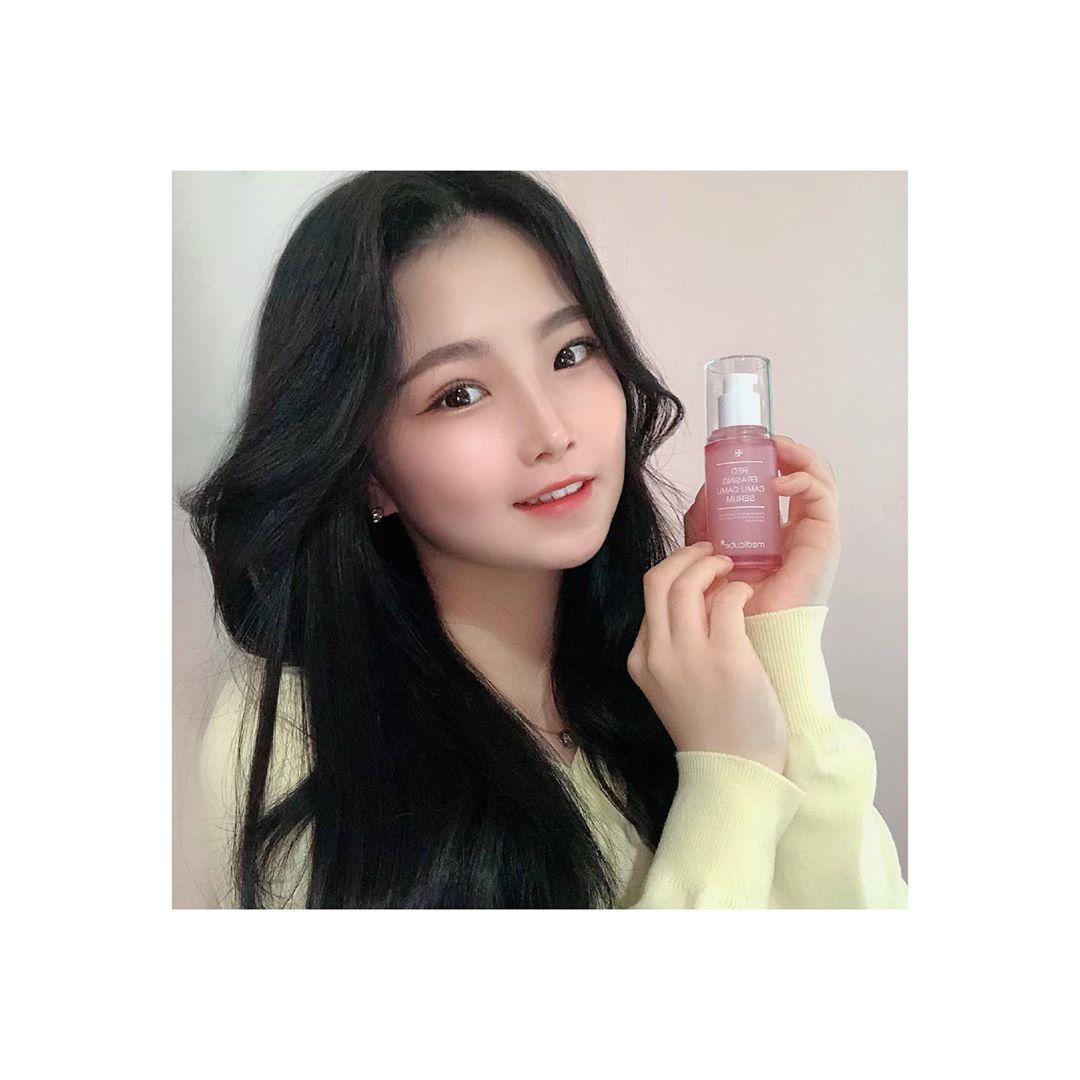 옒 on Instagram: “_  저자극으로 피부톤 개선과 잡티 개선을 할 수 있는 제품이라 좋았어요🥰 _ 끈적임❌ 번들거림❌ 촉촉함⭕️ _ 가벼운 워터 타입의 제형이라 세안 후 낮과 밤 스킨케어에 사용하면 좋아요❕ - 건성 피부라면 2번 레이어링 하시면 훨!씬! 촉촉하게…”