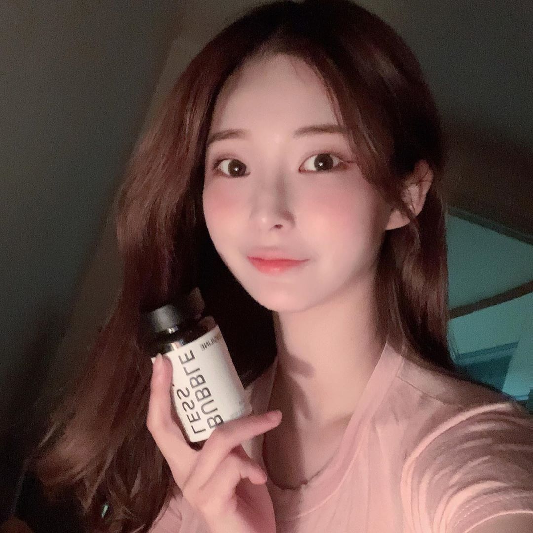 ฅ^•ﻌ•^ฅ on Instagram: “🌱버블레스 센시라인  요즘 붓기관리 안된다하시는분들, 버블레스센시라인 강력추천👍 요즘같이 집에만있어 운동부족일때도 하루 2알로 완벽하게 관리가능  혈행개선이랑 기억력개선에 도움되는 은행잎추출물도 들어있다고하네용 ☺모두들 요즘같은 시대에 원활한…”