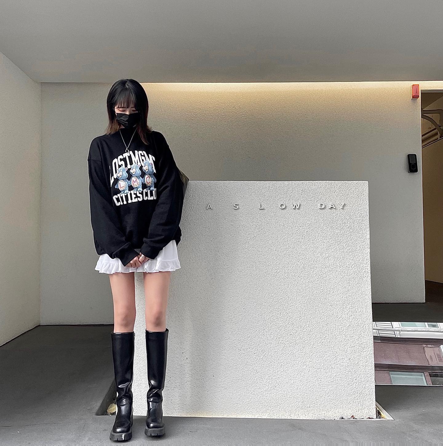 _
귀여운 맨투맨에 그렇지 못한 나 (ᵕ᷄≀ ̠˘᷅ )