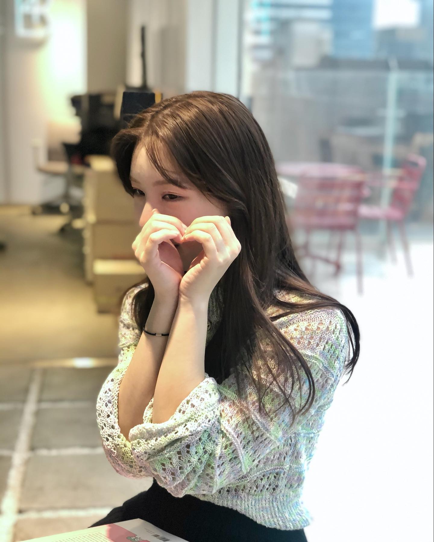 긴머리 소환
#합정카페 #포비베이직 #포비베이글