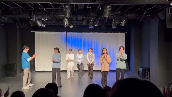 🦋
모두 앞으로도 
순간순간 행복하길
벚꽃이 활짝 폈던 3일
아쉽고 감사했습니다
연극 유영 안녕 명선 안녕