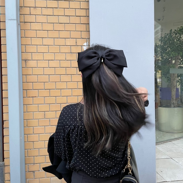 [OOTD] 양혜지 오마이걸 비니 엔믹스 해원 착용, 앵브록스 소피아 리본 헤어핀 (큰 사이즈 리본핀)