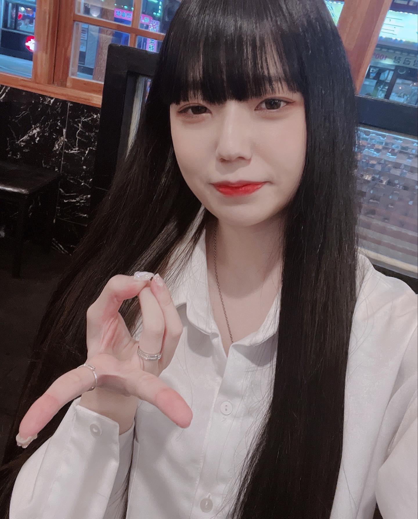 나도 갸루피스'ڡ'४
그리고 몽환적인 내 새로운 컬러팝 브라운렌즈
⠀
⠀
⠀
⠀
⠀
⠀
⠀
⠀
⠀
⠀
#안티블루405체험단 #안티블루 #아이이야기