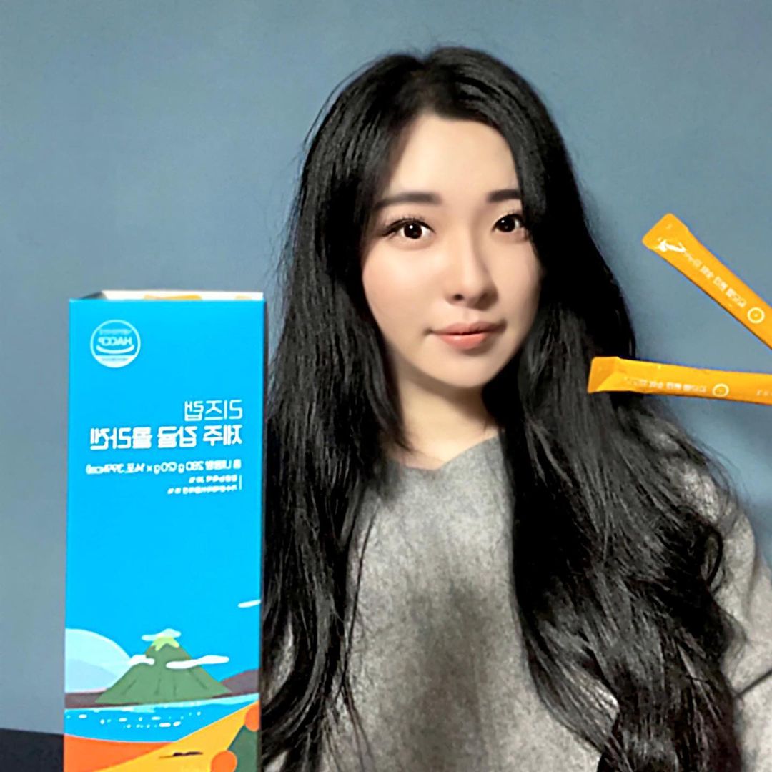 𝓟𝓲𝓪𝓷𝓲𝓼𝓽. 𝓨𝓮𝓳𝓲𝓷 𝓚𝓲𝓶 on Instagram: “#협찬 #제주감귤콜라겐 🍊 🛍 리즈랩 제주감귤 콜라겐 협찬 받았어요 ! . 장시간 마스크 착용으로 피부가 많이 건조해서 콜라