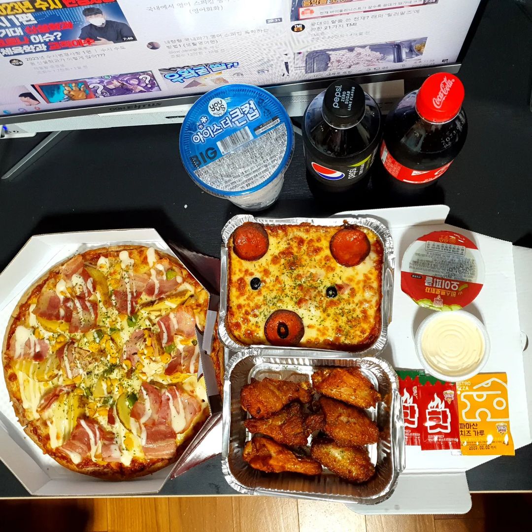 맛집수집가 🍴 on Instagram: “🔥불타는 주말의 마지막은 피자와 함께🍕 식당명- 비스트로피자 (배달) 메뉴- 피자(M)+사이드 세트 20900원 (포테이토) (스파게티) +1000원 스위트콘추가 +500원 베
