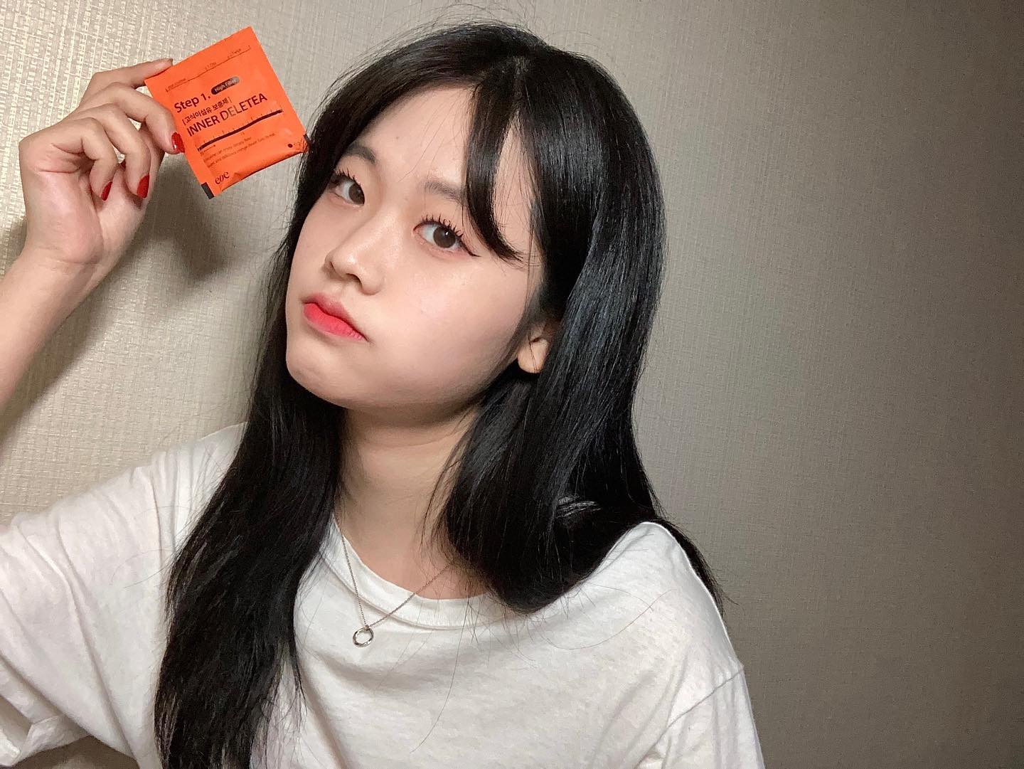  “#협찬 #제품제공 요즘 다이어트 하면서 먹고 있는 보충제 🧡 마시는 식이섬유 보충제 이너딜리티 오렌지 맛 🧡 상큼하고 진한 오렌지맛이라 맛있을뿐더러 1팩당 24kcal로 가볍기까지 해서 부담 없이 먹기 좋아요 ☺️ 0kcal 천연 감미료를 사용해서…”