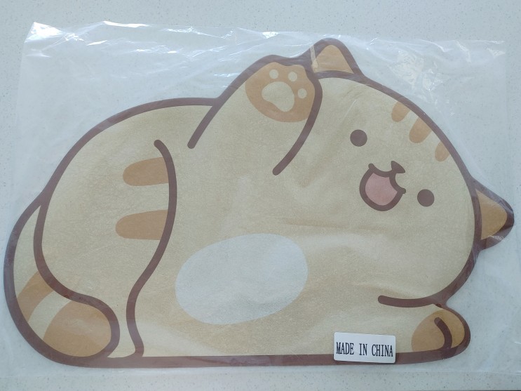 넘모 귀여운 커스픽 빨아쓰는 규조토 발매트
