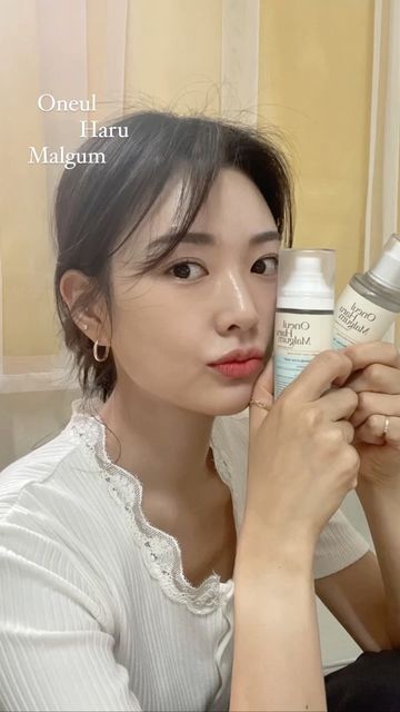 보라볼라 on Instagram: "#광고 #협찬 쿨링감으로 뿌리는 순간 시원함이 느껴져서 피부가 진정되는 느낌의 박하초 콤부차 미스트! 토너도 함께 보내주셨는데 저자극으로 저의 굉장히 민감한 피