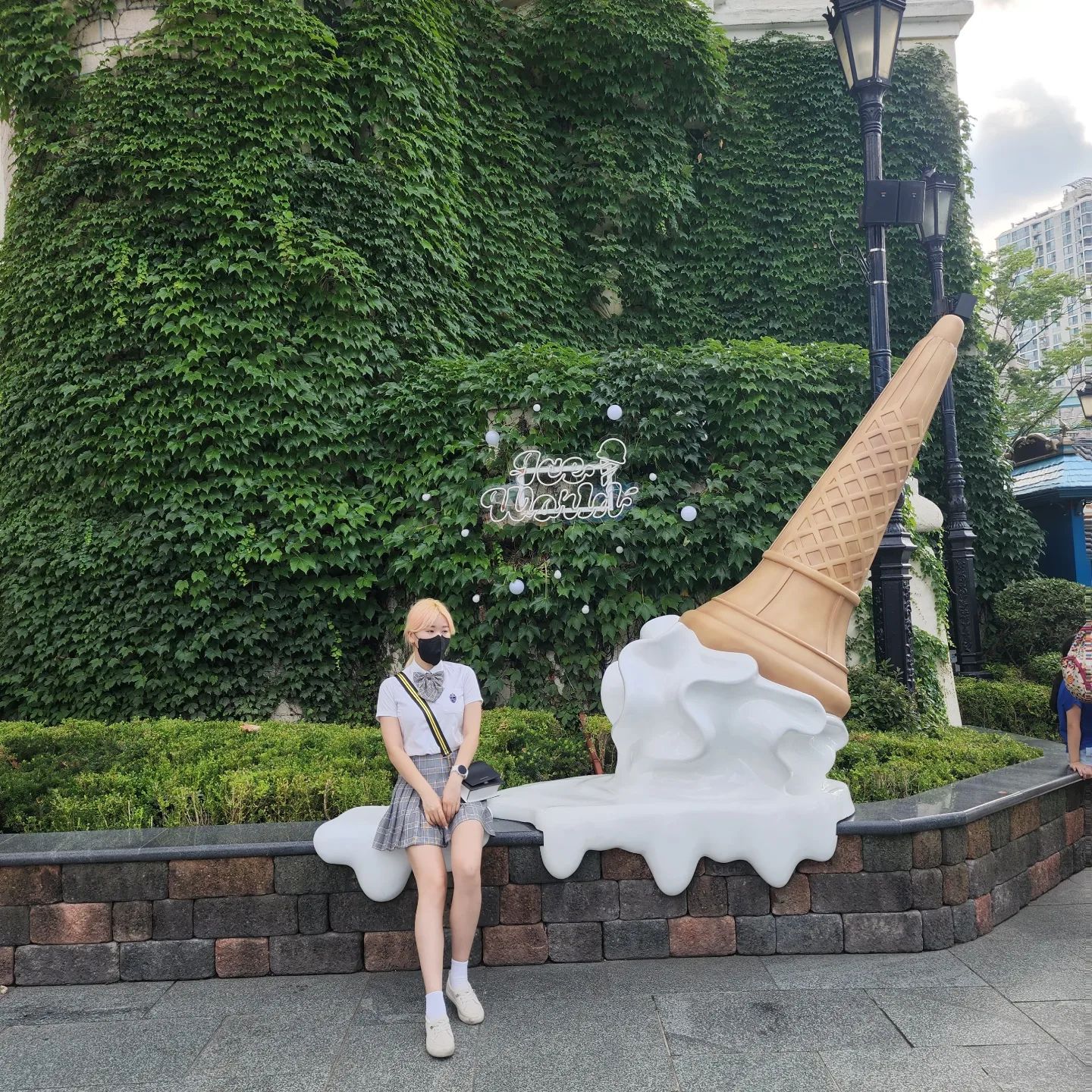 I는 사람 많은곳에서 사진찍기 부끄럽..