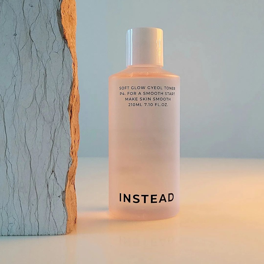 ani on Instagram: “#ad @instead.official INSTEAD 저자극 피부 결 관리를 위한 토너 🟠 인스테드 소프트 글로우 토너 언젠가부터 올바른 토너를 사용하는 게 중요하다는 걸 깨달았다. 정리되지 않은