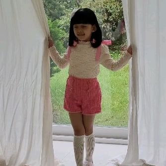 안녕하세요 찐찐아씨 입니다
우리 예쁜 소녀시대 윤아닮은 조카
얼굴천재 시온이 #돌사진 #성장앨범 찍고 왔어요

쥬쥬언니도 찍은 곳으로

@peppermint_studio2003 

자연광으로 편안하게 #가족사진 #강남스튜디오 
가능한 스튜디오 이랍니다.

재방문한 이유가 있지요

프라이빗하게 단독예약으로 같은 시간대에 1층/2층
전부 사용하니 더 편한 것 같아요!

완성 컷은 찐찐아씨블로그에 있어요❤️

아가들아 예쁘게 자라라 

조카 1번~5번까지 있는 이모 
7번까지 생겨라😍❤️ #딸부잣집 

#강남성장앨범 #페퍼민트스튜디오 #강남가족사진
#강남돌사진스튜디오 #주니어촬영 #키즈모델 #예쁜5세
#예쁜아이 #강남맘 #논현스튜디오 #조카육아 #이모노릇