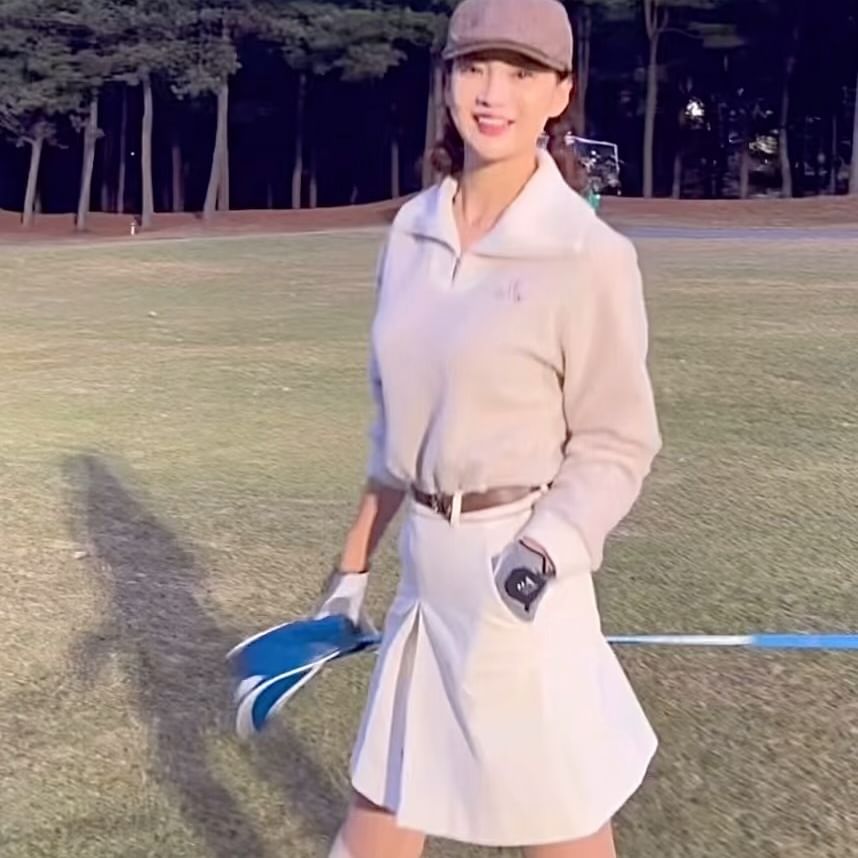 겨울골프도 따뜻하고 이쁘게
가먼트입고 달려보아요 🤎

하나 입었는데도 너무 따뜻했어요
겨울골프에 쭉 함께할수 있는 뽀글아노락🤎

@garmentgolf 
#가먼트골프 #가먼트골프입고라베하세요 
#클래식골프웨어 #겨울골프