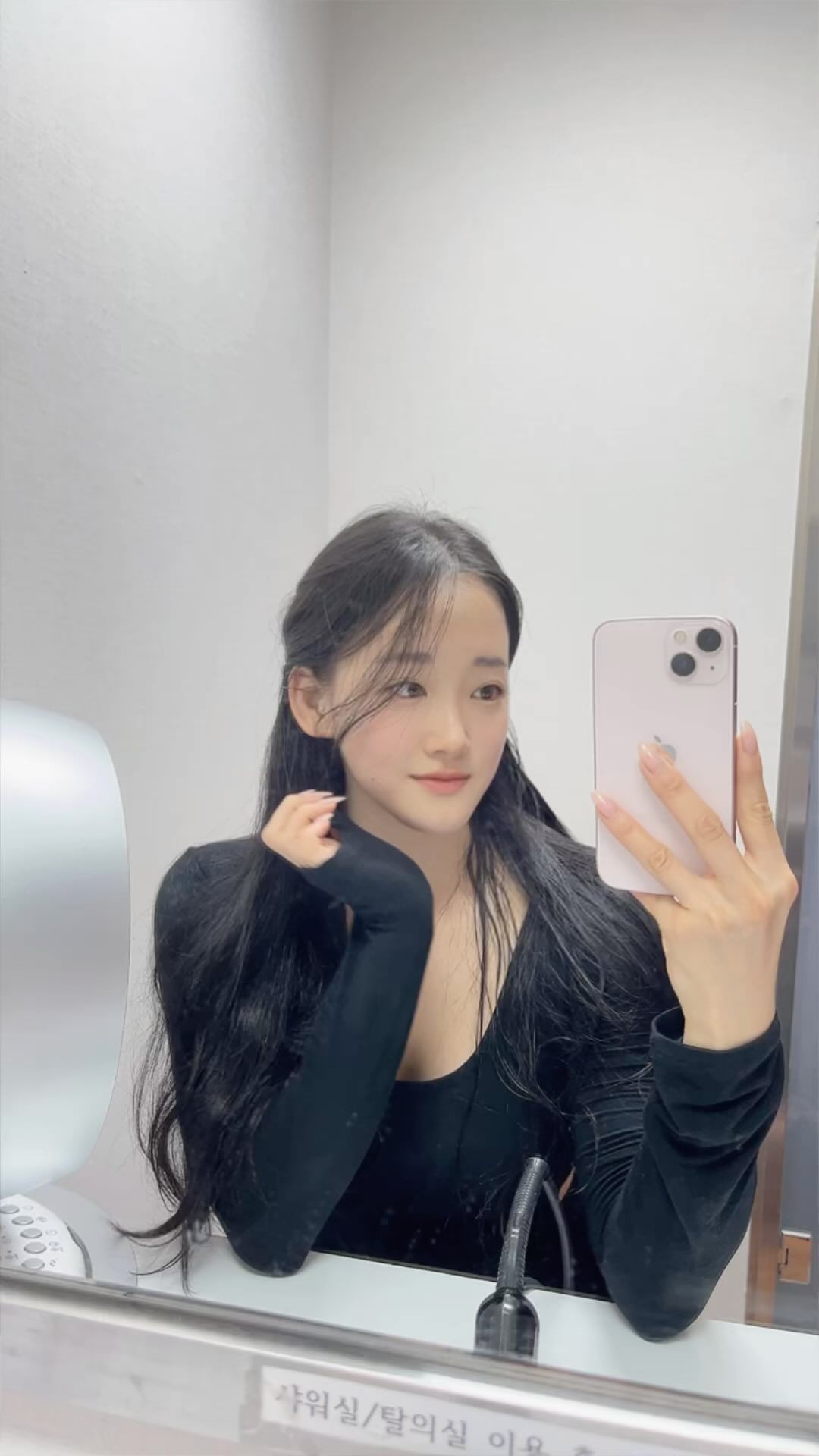 근황 3kg 빠진 기념 🤍~ 
나인쌤 이쁜 옷 다 탐내는 나. 🫶🏻
프로님께서 금쪽이 어디 가셨나요라고 .. 
저 다리 근육통에 시달리면서 기어다녔어요.. 🫠 곧 갈게요🙈
#diet ing
