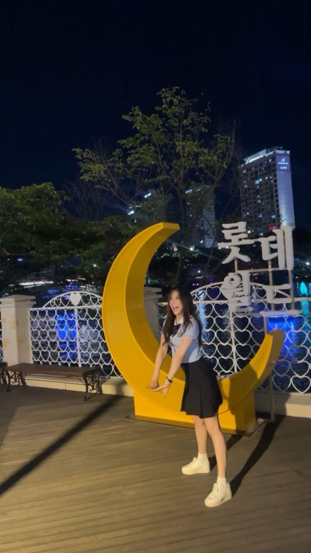 유행 다 지났지만😜 오늘 공연두 하고 춤바람 난김에
몇달 전 롯데월드에서 이브 프시케 그리고 어쩌구 했던거!!!😎

#댄스릴스#르세라핌